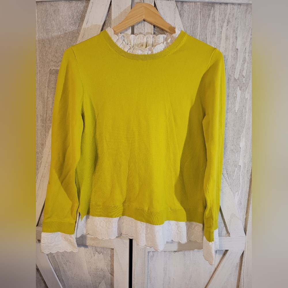 Boden chartreuse sweater with lace trim accents size 10